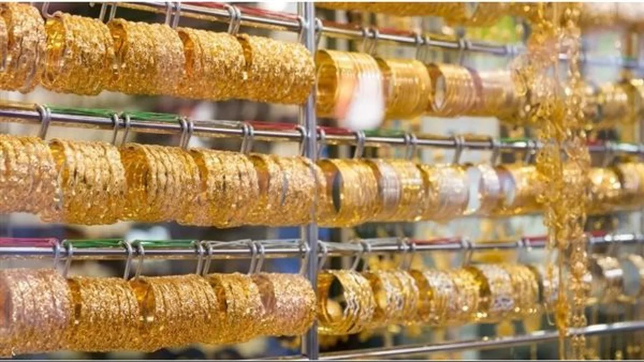 تراجع حاد في أسعار الذهب بالسوق مع تغير مفاجئ بسعر غرام عيار 21